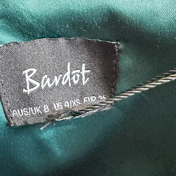 Bardot Camelia Ruffled One Shoulder Sheath Dress in Evergreen NWT - Picture 6 of 9